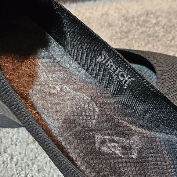 Wide Width Skechers Microburst Black Slip-On Flats (Size 8.5 W) - Picture 4 of 12